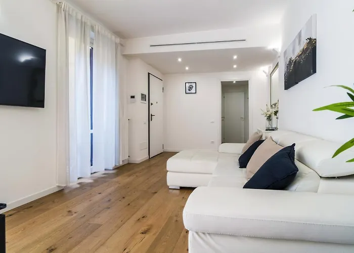 Easylife - - Torino 34s - Duomo * מילאנו