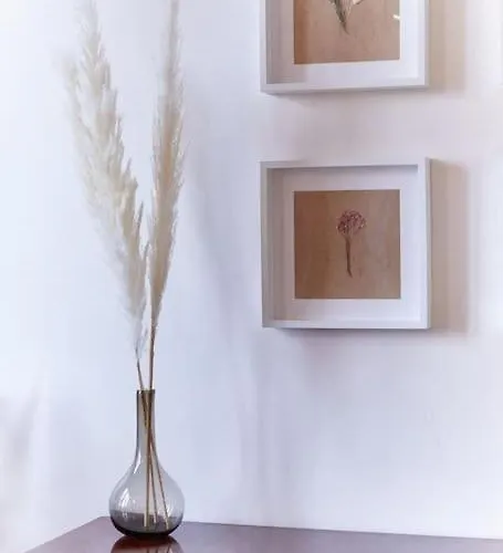 Elegant Apartment *
