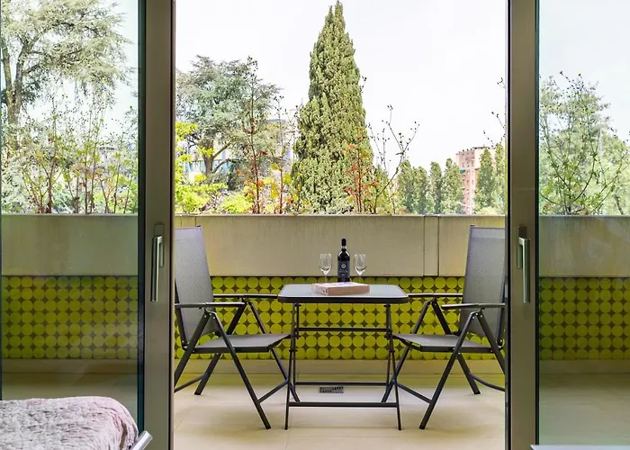 Maciachini, Zona Isola Appartamento Milano