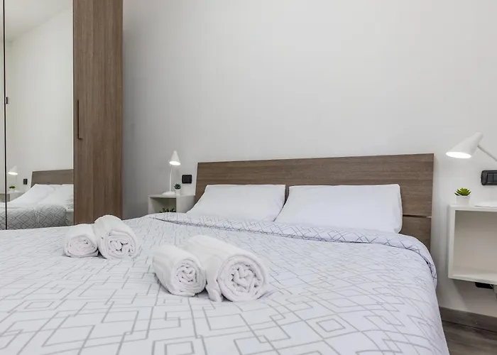 Апартаменты Duomo 10min - Shopping District *