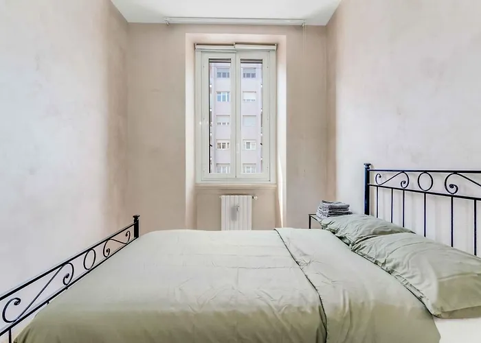 Mo30 Loreto- Duomo- Large Modern -