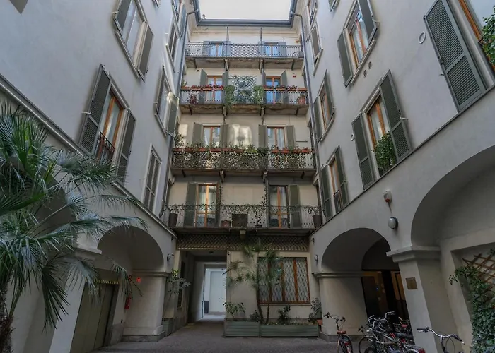 The Rent - Gorgeous Two-bedroom In Porta Nuova District Lejlighed