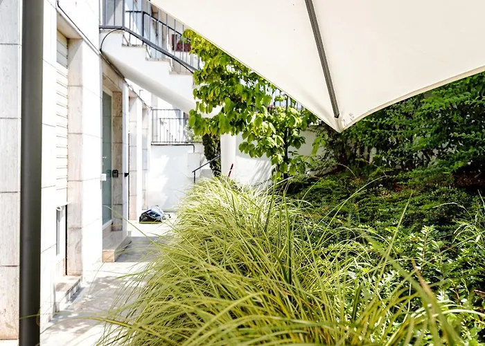 Mico Citylife Luxuryflat, 100m Metro