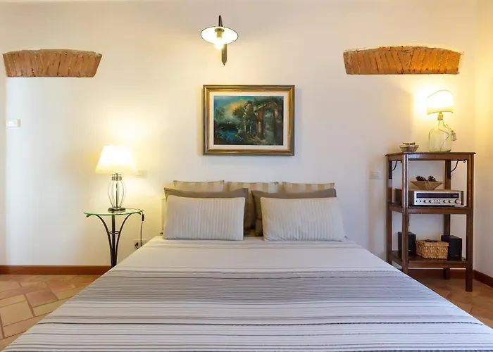 Canal View Historical Apartmán *