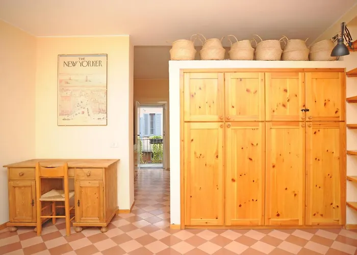 Ivy House In The Heart Of Mailand