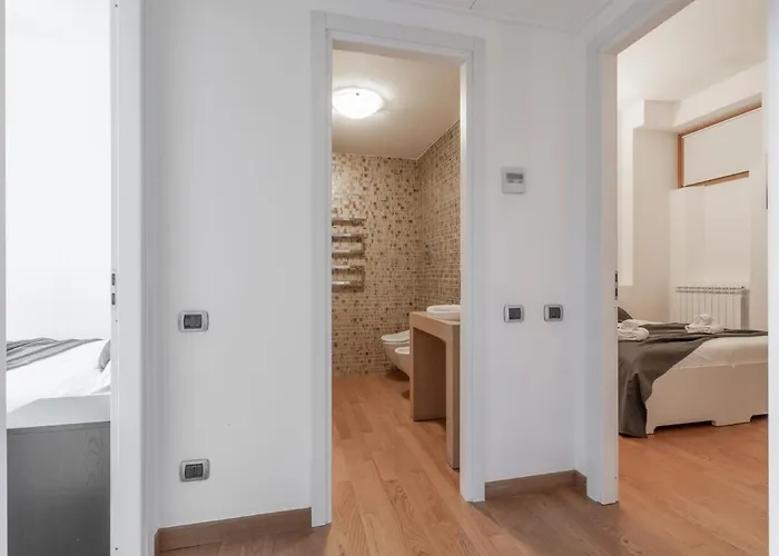 The Rent - Modern Two-bedroom Near Navigli Mailand