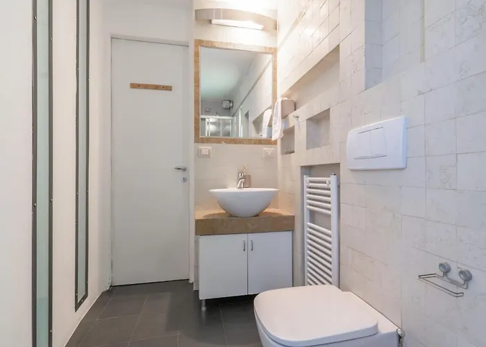 아파트 The Rent - Modern Two-bedroom Near Navigli *