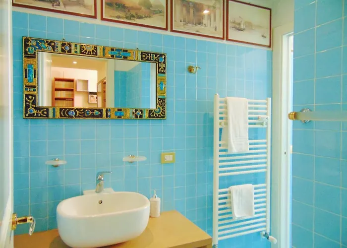 בית אירוח The Bedroom In *