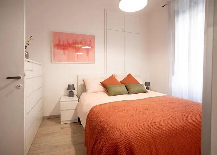 Xenia - Enjoy Porta Venezia In Modern Apt- 10 Min From Duomo 밀라노