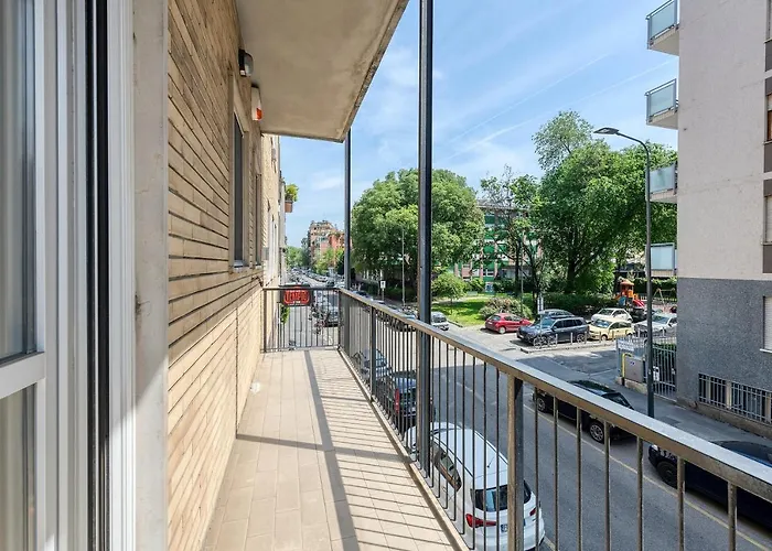 Bnbutler - Stromboli, 22 - Ampio, Luminoso Ed Elegante Apartment Milan