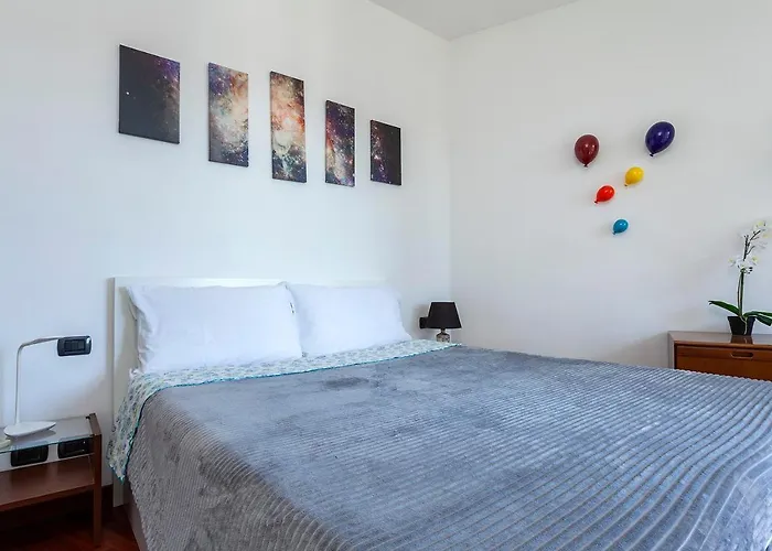 דירה Stazione - Ariel - Luminoso Con Terrazzo Fino A 6 Posti Letto מילאנו