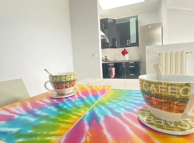 Luminoso M5 Istria * Milano