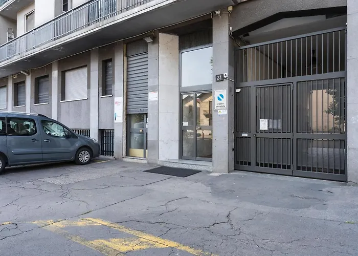 Apartment Maya Loreto Milan