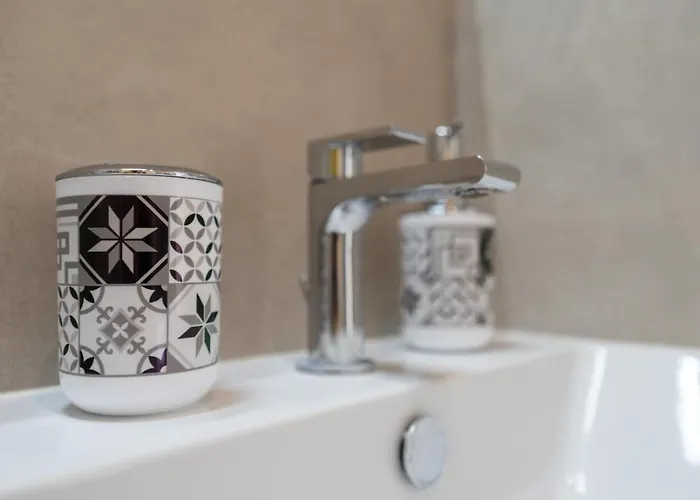 Maya Loreto Apartment *