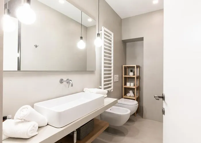 Collection Moscova 8 - Collection * Milano