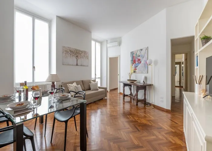 The Rent - Gorgeous Two-bedroom In Porta Nuova District 밀라노