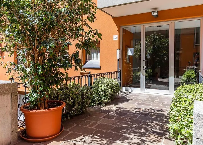 Duomo 10min - Shopping District *