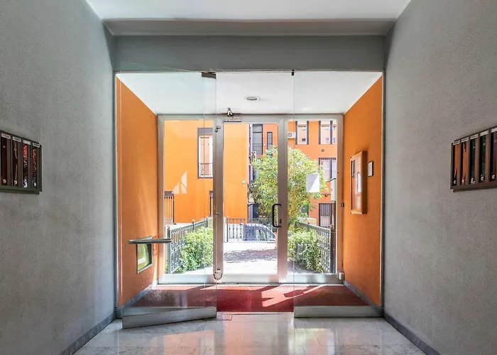 Апартаменты Duomo 10min - Shopping District *