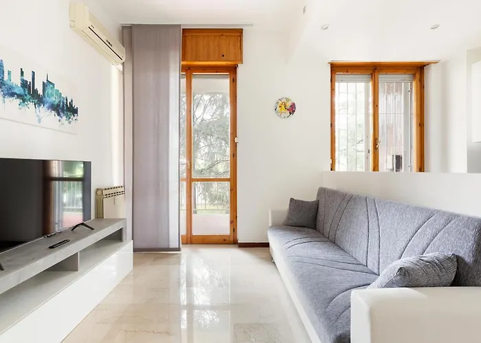 Guesthost - Con Terrazzo A Milano- Greco Pirelli! Apartmán