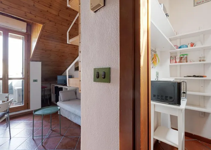 Dateo Balcony Apartment