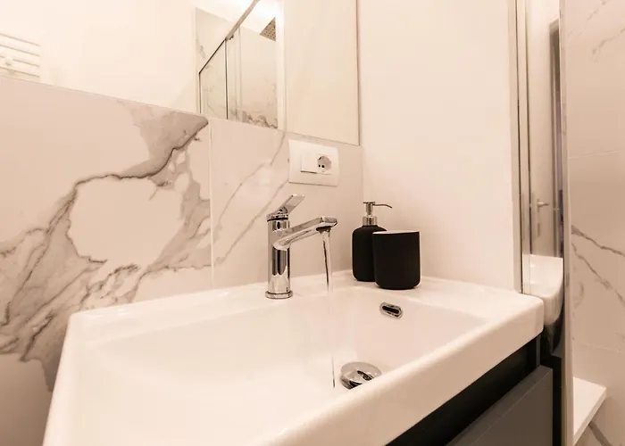 Luxury - A Due Passi Dal Centro Di *