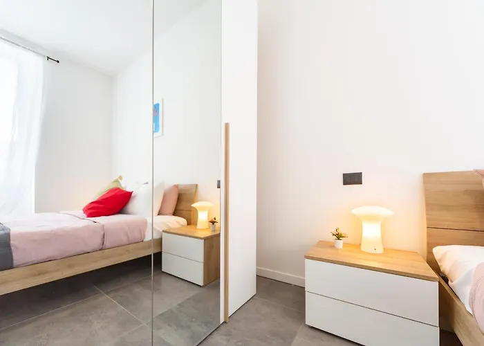 Khl - Sansiro, * Milano