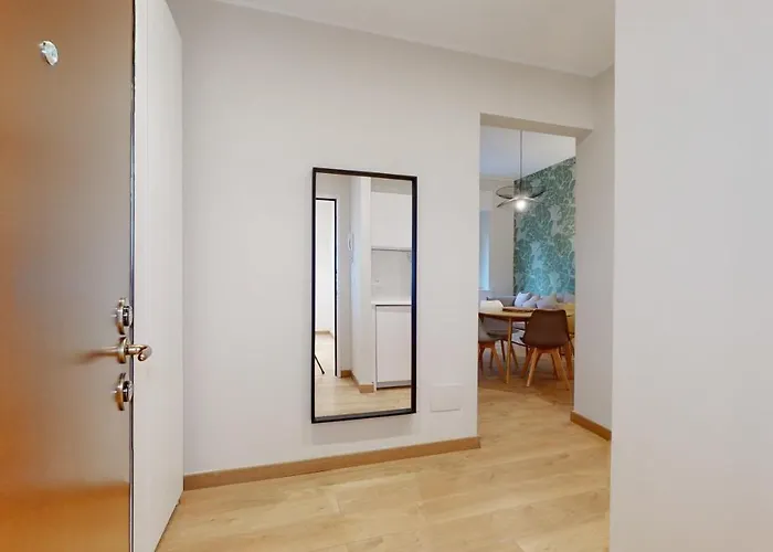 Sahi - Dei Dell'olimpo Porta Romana * Milán