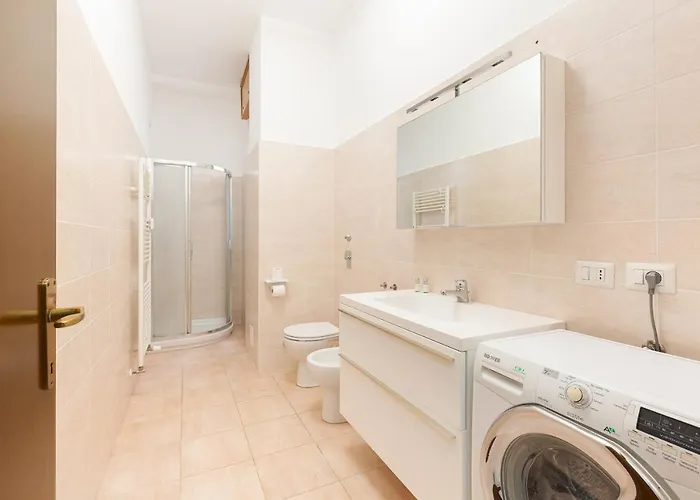 Guesthost - Con Terrazzo A Milano- Greco Pirelli!