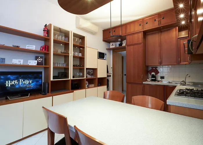 Harry Potter's Magic House - Metro M4 - Linate - Citta Studi * Milano