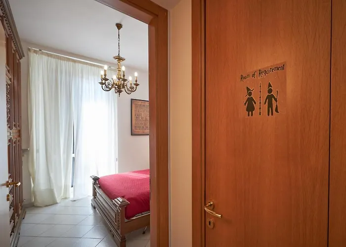 Harry Potter's Magic House - Metro M4 - Linate - Citta Studi