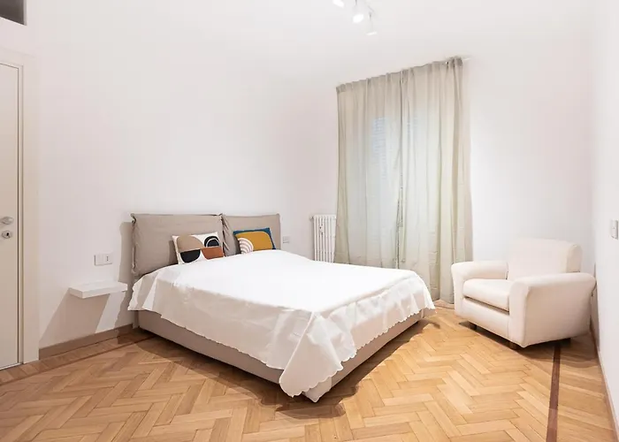 Modern New Near Corso Sempione