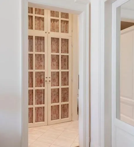 Il Giardino Garden View Apartment