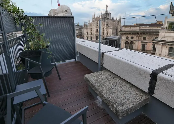 برستيج بوتيك للشقق الفندقية - بياتزا دومو فيو شقة