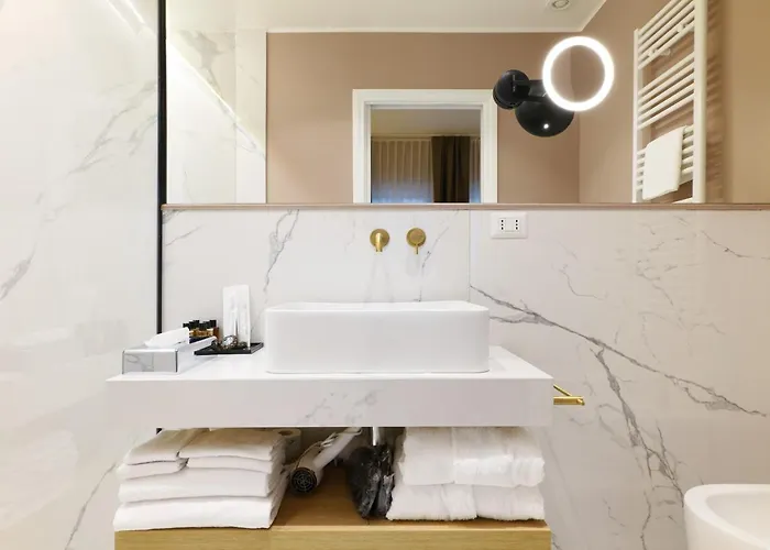 برستيج بوتيك للشقق الفندقية - بياتزا دومو فيو شقة