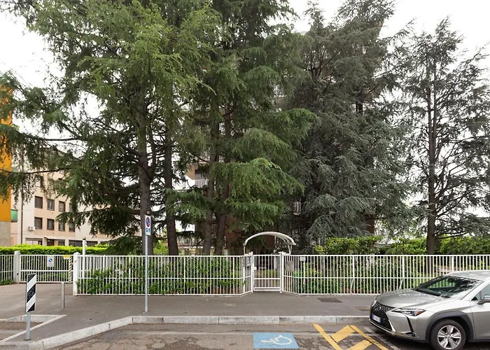 Guesthost - Con Terrazzo A Milano- Greco Pirelli! 公寓 米兰