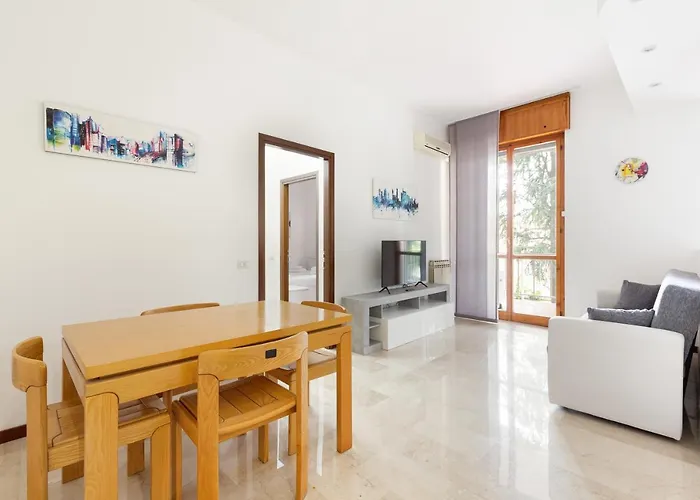 Guesthost - Con Terrazzo A Milano- Greco Pirelli! *