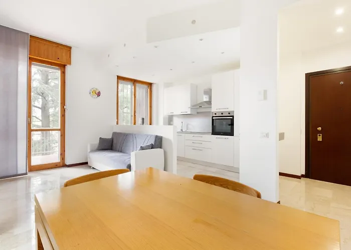 Guesthost - Con Terrazzo A Milano- Greco Pirelli! 米兰