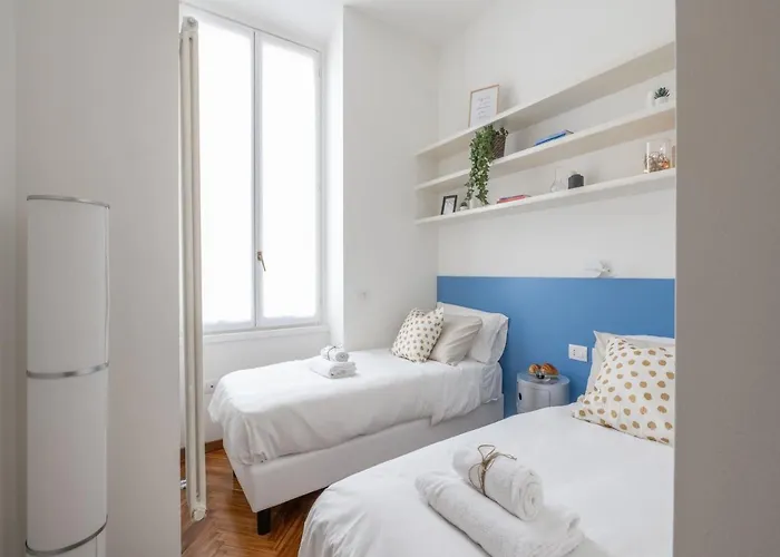 The Rent - Gorgeous Two-bedroom In Porta Nuova District 아파트 *
