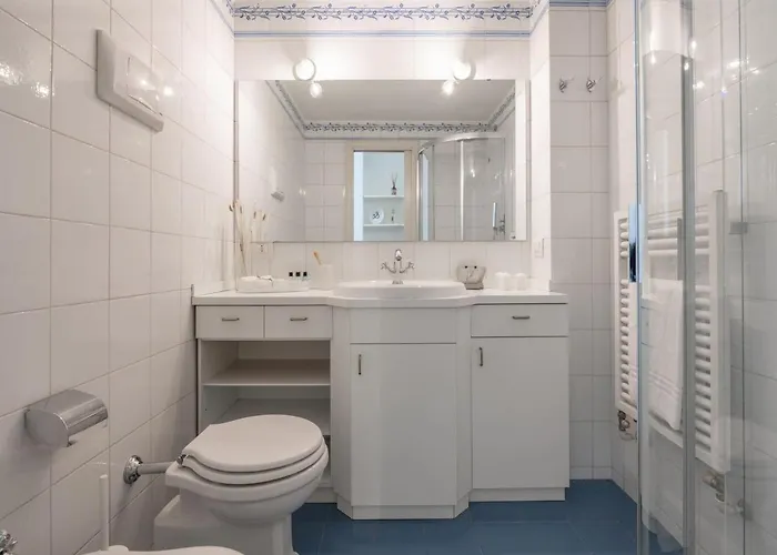 The Rent - Gorgeous Two-bedroom In Porta Nuova District * Milano