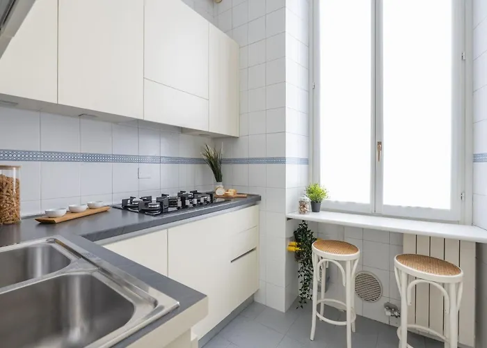 The Rent - Gorgeous Two-bedroom In Porta Nuova District