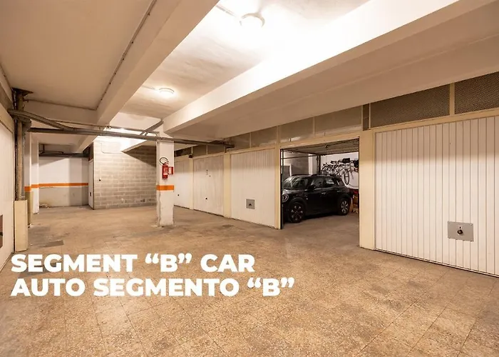 Flat 5 Min From Duomo With Park For Small Cars