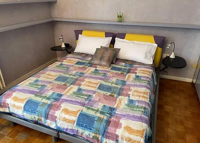 Navigli Hideaway - 5 Minutes From Metro Lägenhet