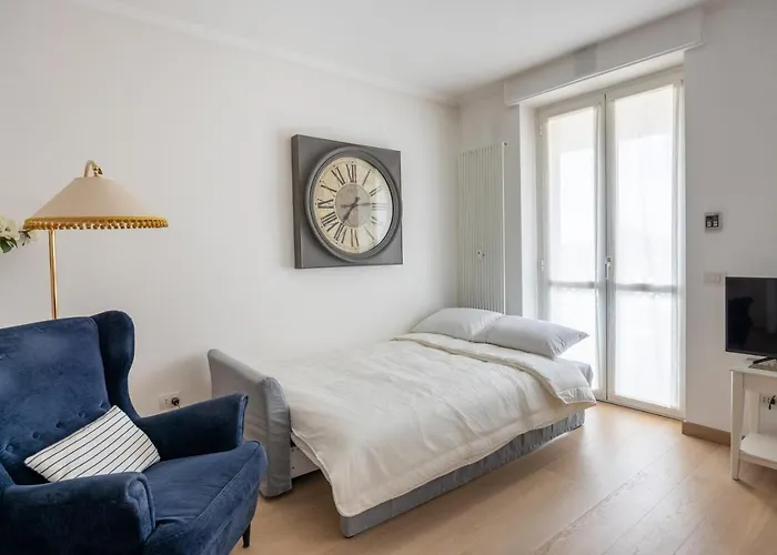 Bocconi Elegante Con Wifi * Milán