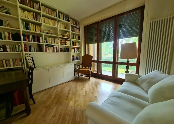 San Siro Club מלון *