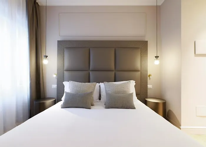 برستيج بوتيك للشقق الفندقية - بياتزا دومو فيو 4*