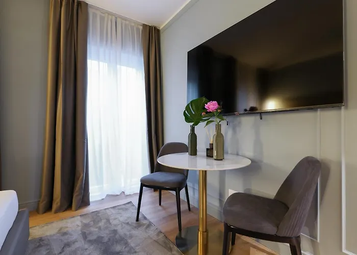 شقة برستيج بوتيك للشقق الفندقية - بياتزا دومو فيو ميلان