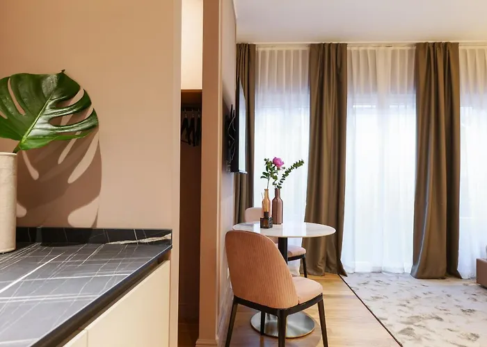 برستيج بوتيك للشقق الفندقية - بياتزا دومو فيو ميلان