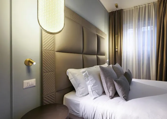 برستيج بوتيك للشقق الفندقية - بياتزا دومو فيو شقة