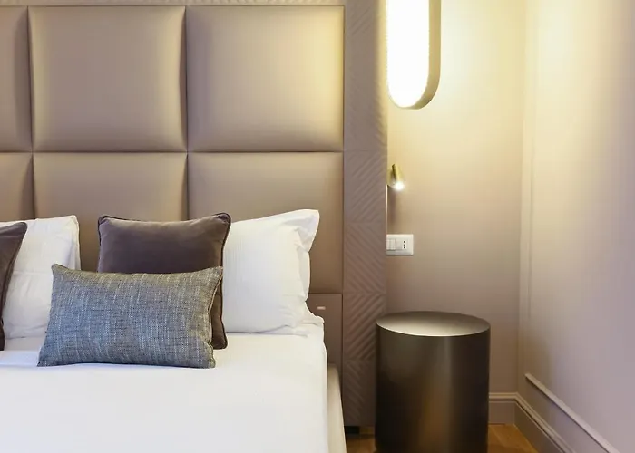 برستيج بوتيك للشقق الفندقية - بياتزا دومو فيو شقة