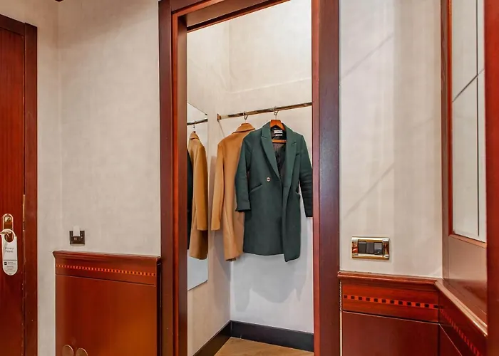 فندق Hotiday Turro 4*